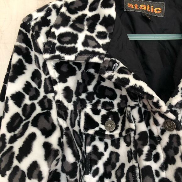 Women's Leopard Print Jacket - Picture 3 of 5